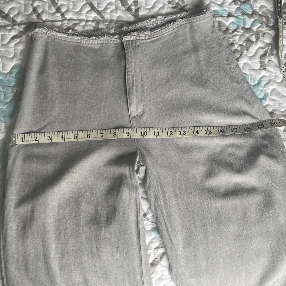 H&M clean gray leg