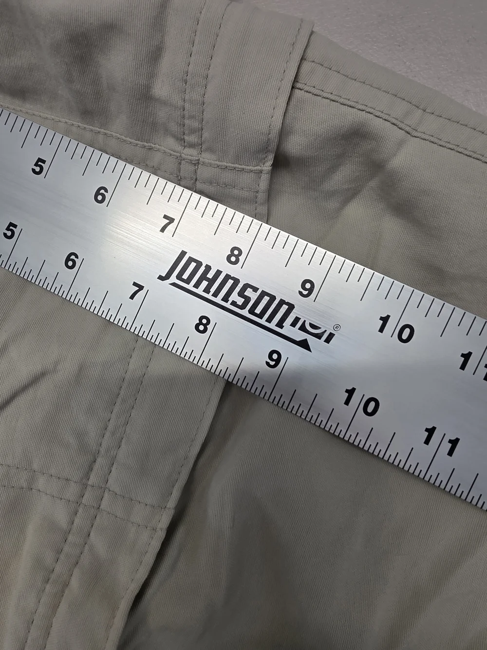 The North Face Convertible Hiking Beige Pants Men's Size XL  Inseam 8 And 31