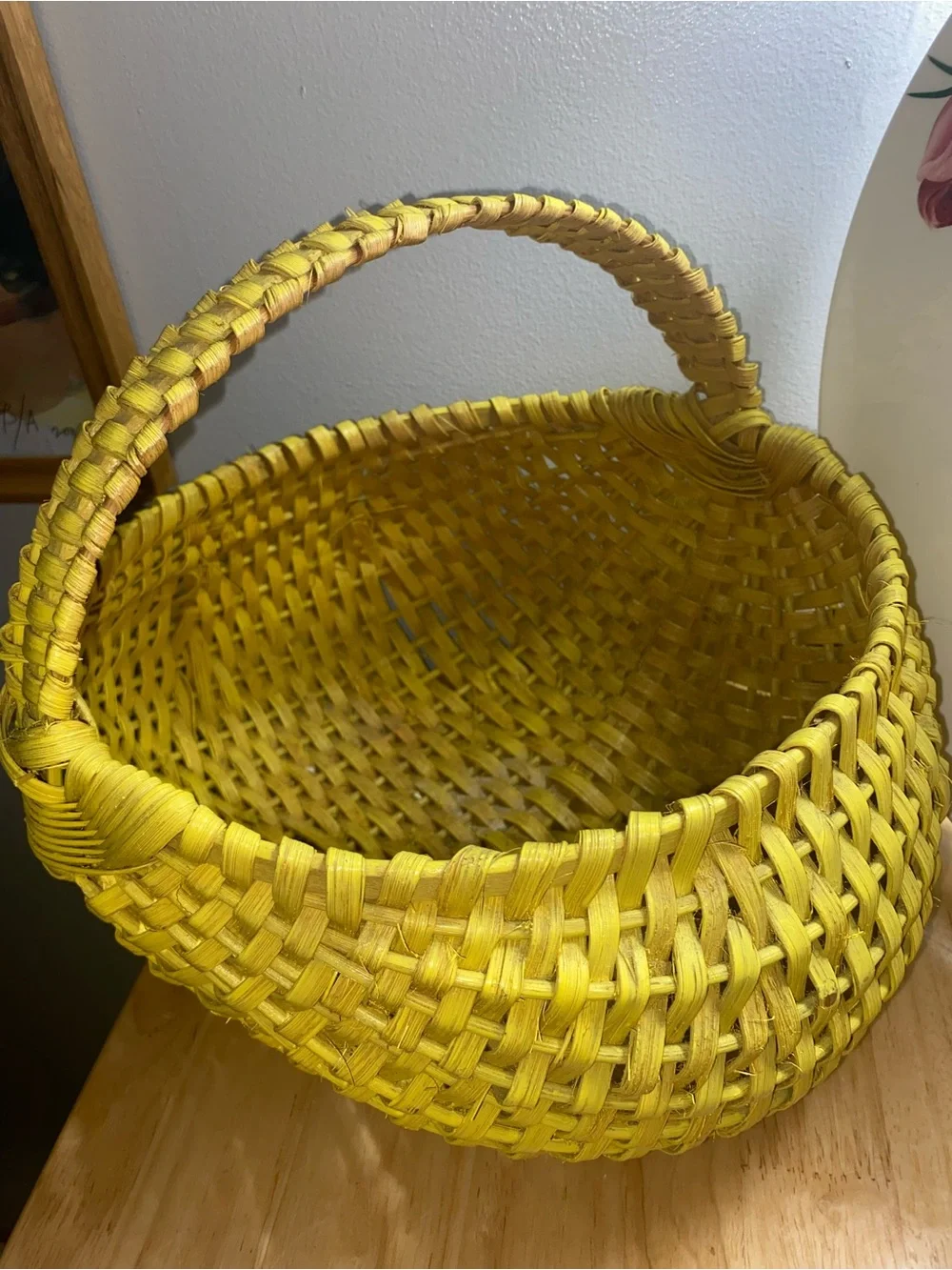 N/A bright yellow