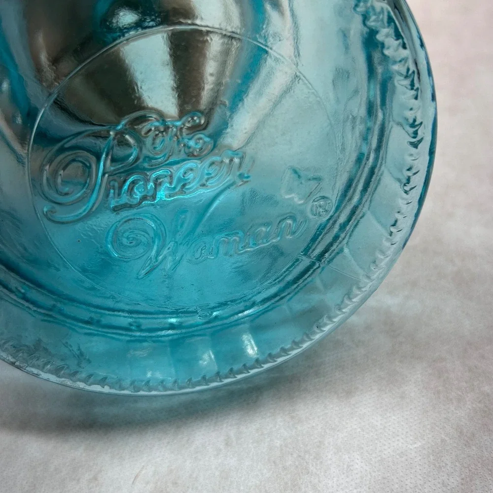The Pioneer Woman touch vintage