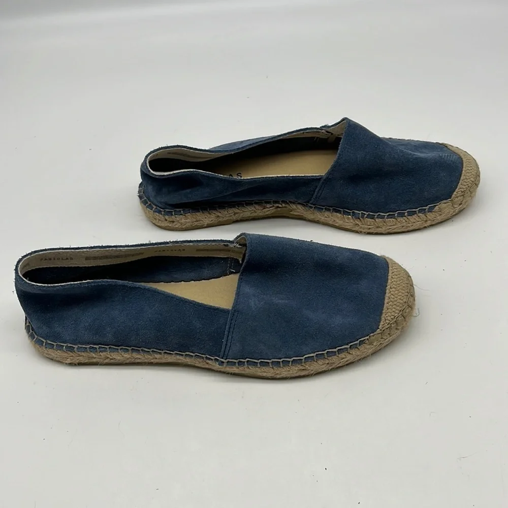 Fabiolas soft blue