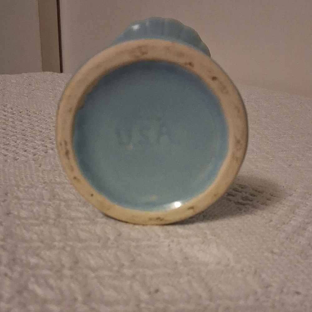 Shawnee Pottery elegant iconic