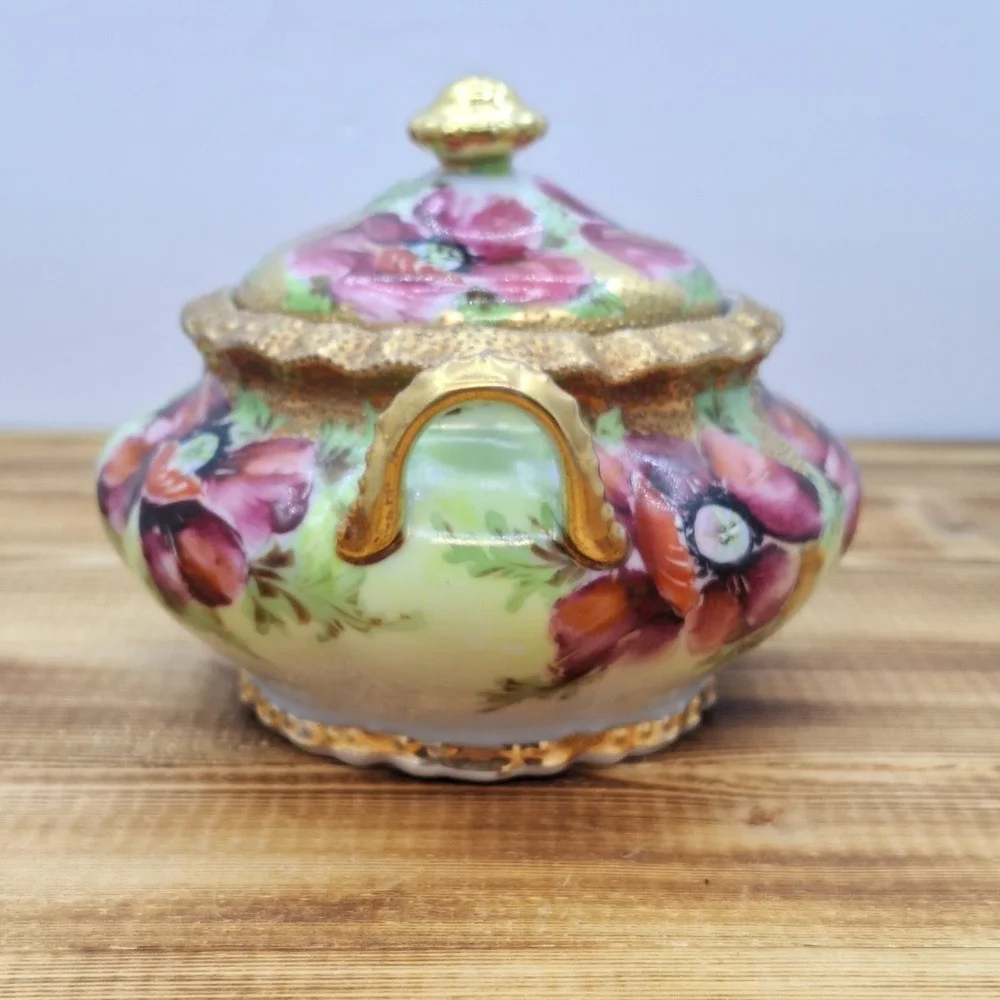 Antique Nippon Hand Painted Sugar Bowl W/‎ Lid Floral Moriage and Gold Gilding