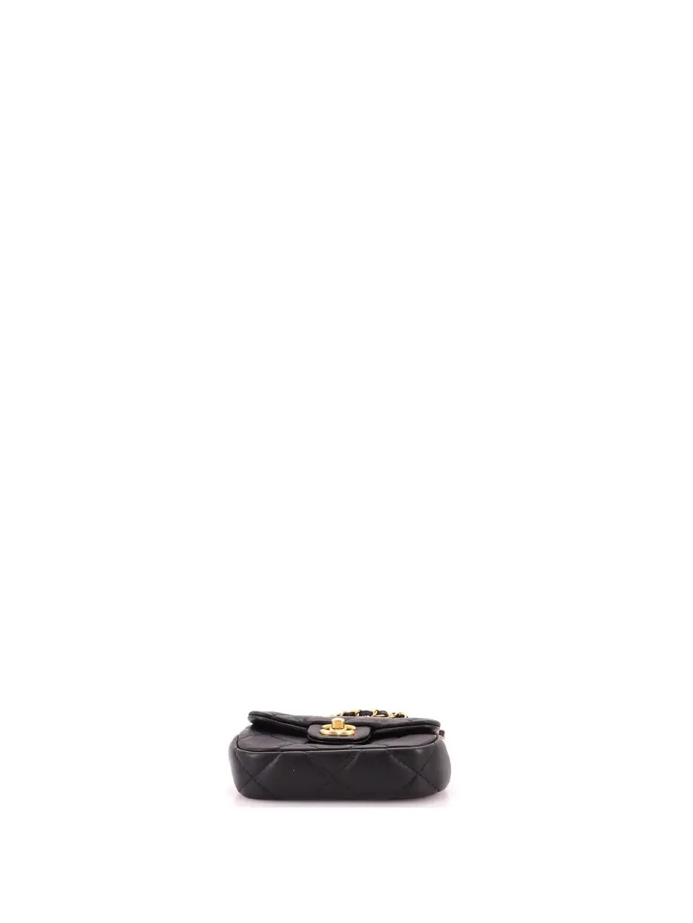 CHANEL elevate your