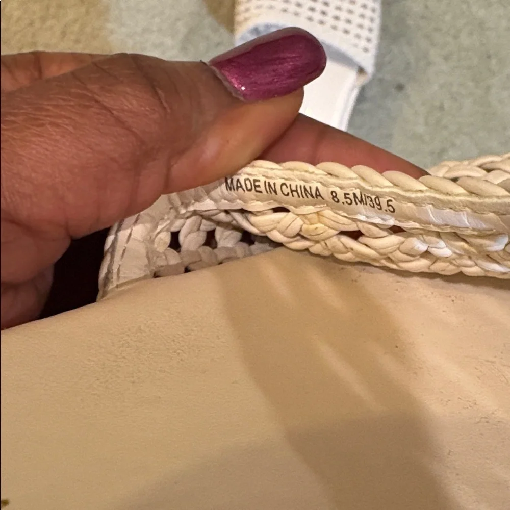 Jessica Simpson Cream Woven Platform Slides-Size 8.5