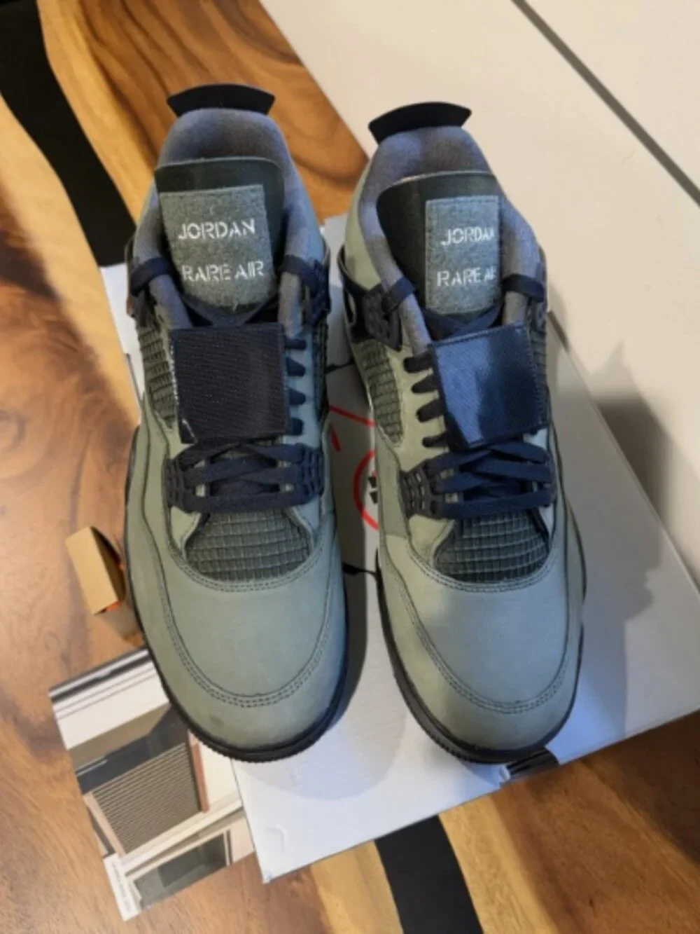 Air Jordan 4 x Undefeated (2025)