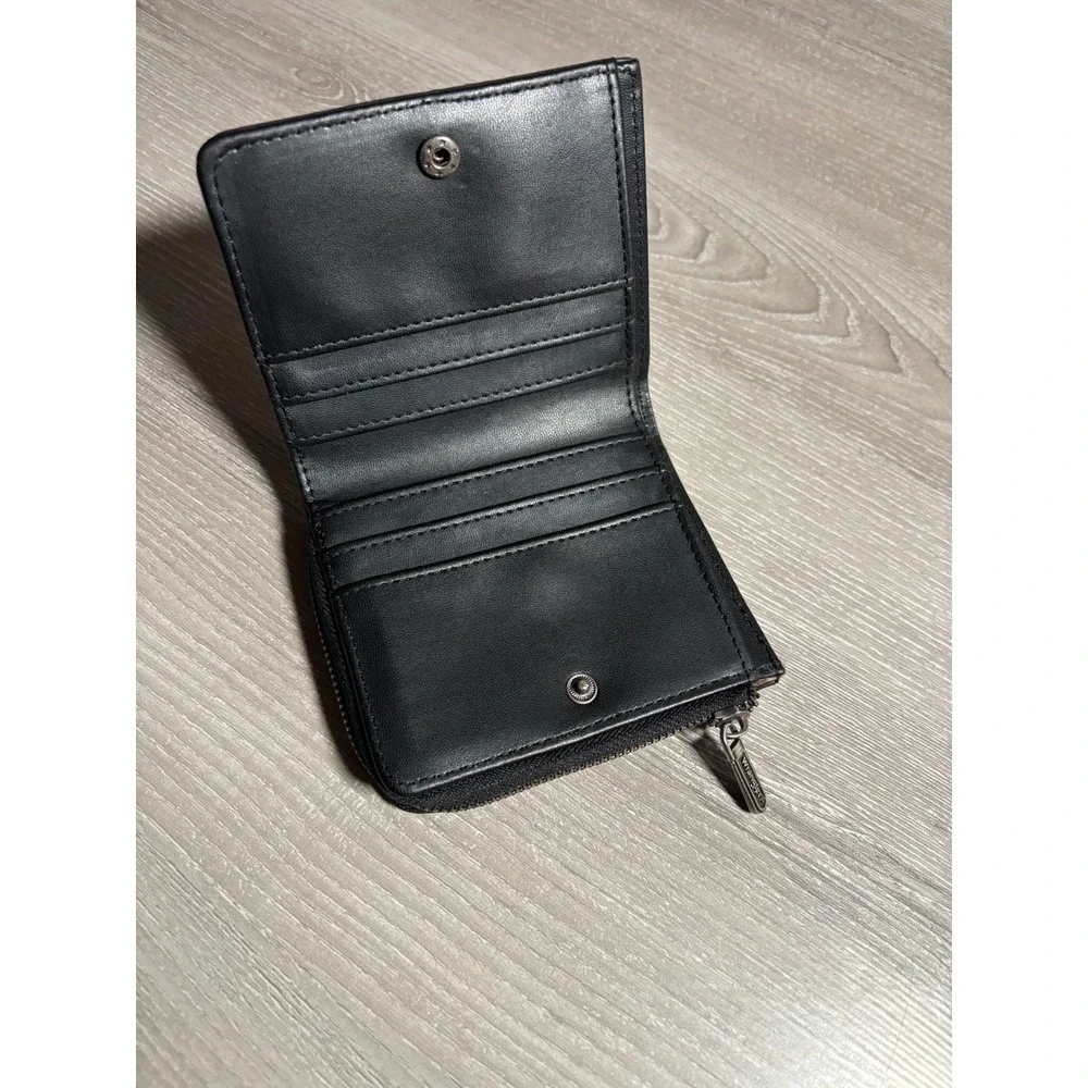 Wrangler bifold wallet