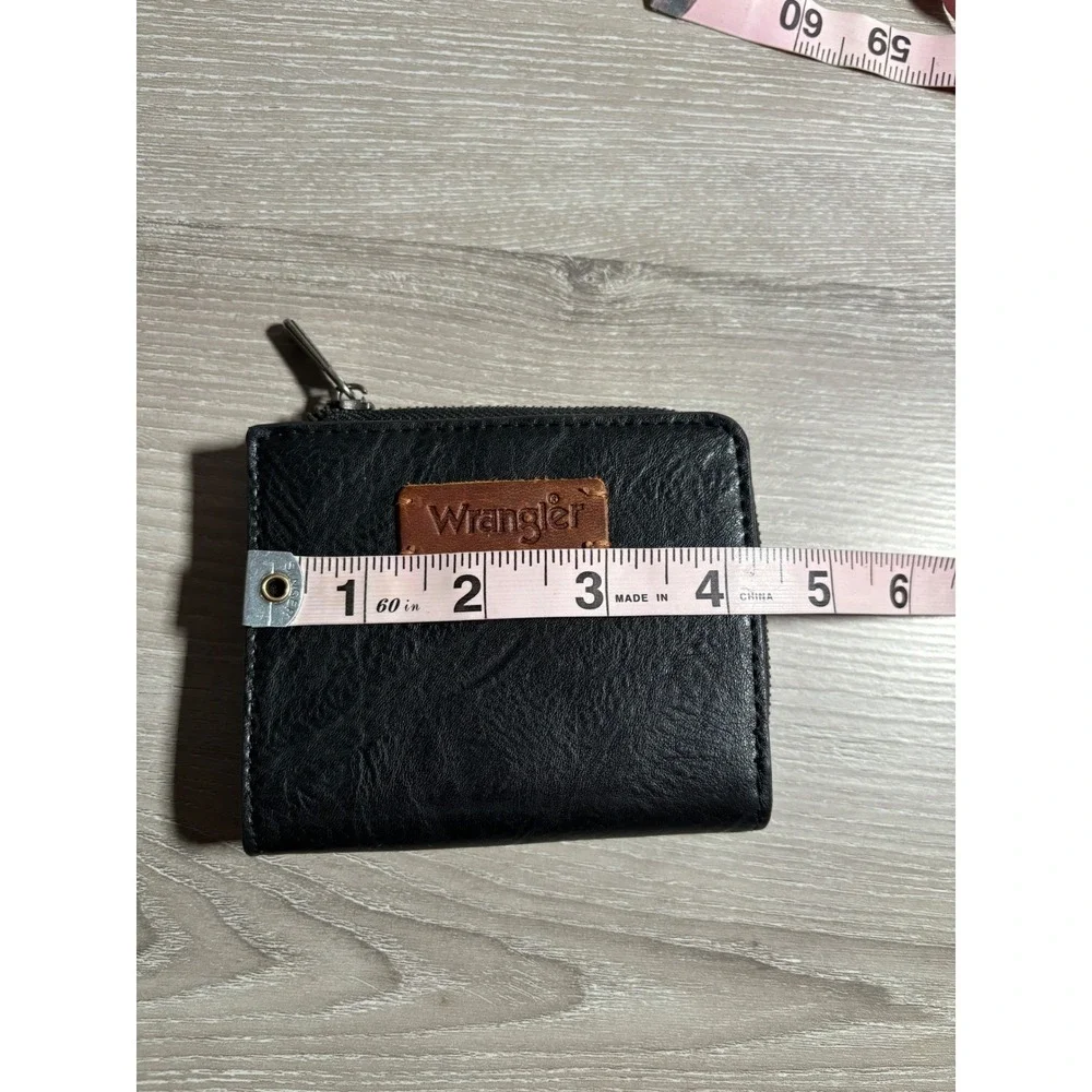 Wrangler bifold wallet