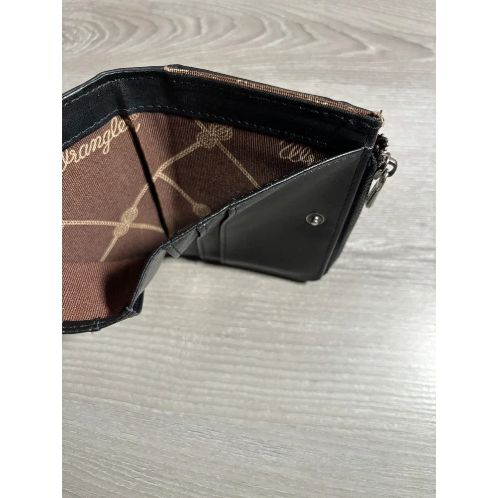 Wrangler bifold wallet