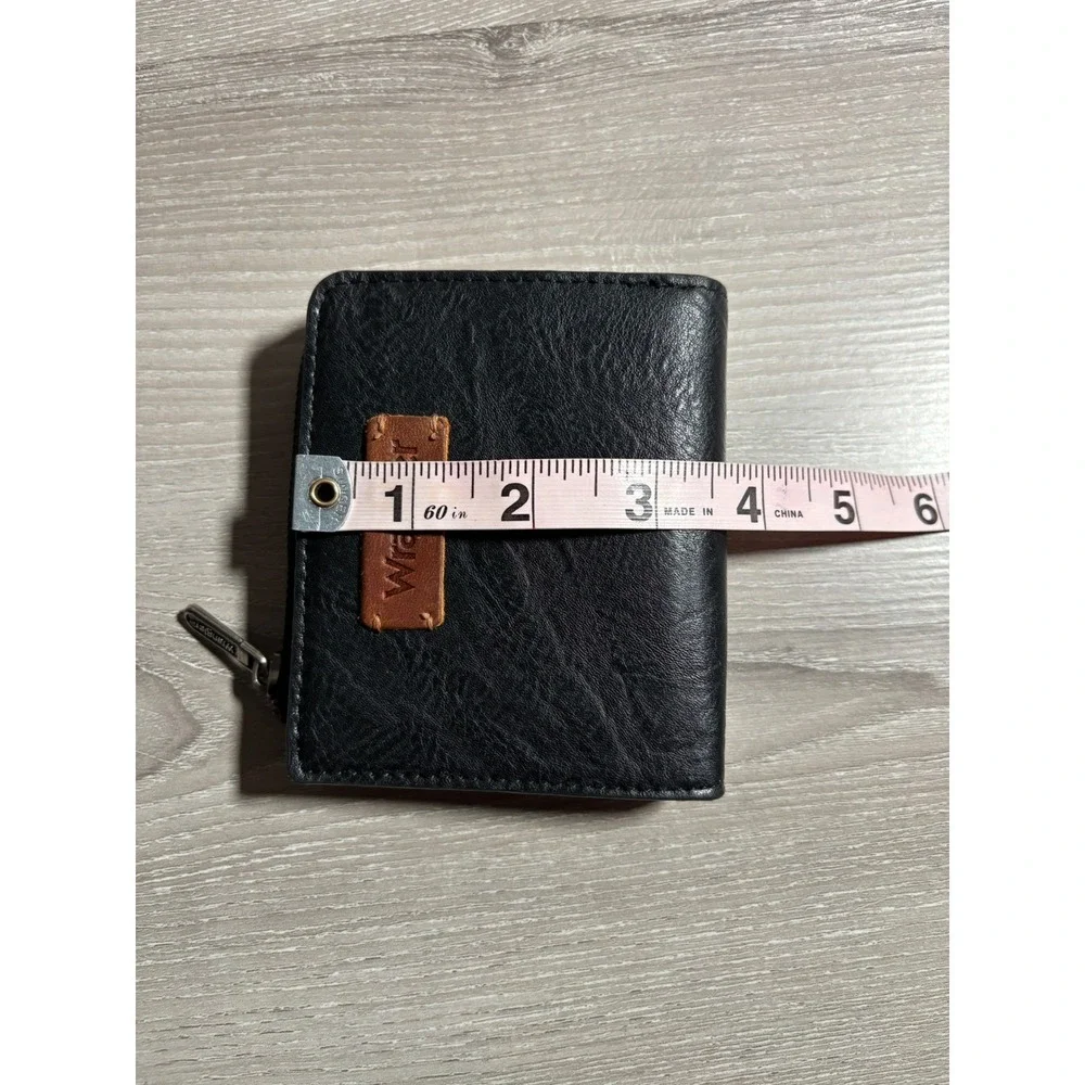 Wrangler bifold wallet