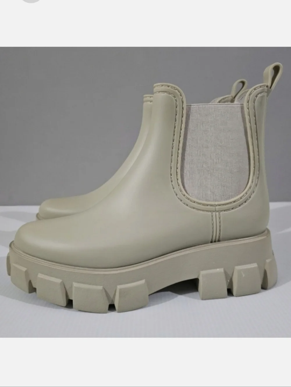 Jeffrey Campbell Play Pleu Rain Boot Womens 9 Cream Platform Chelsea Lug Sole