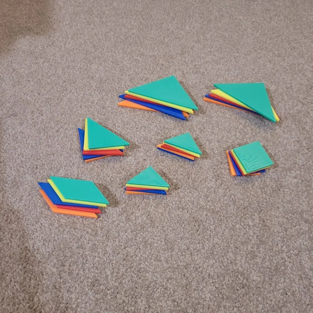 Unbranded complete tangram