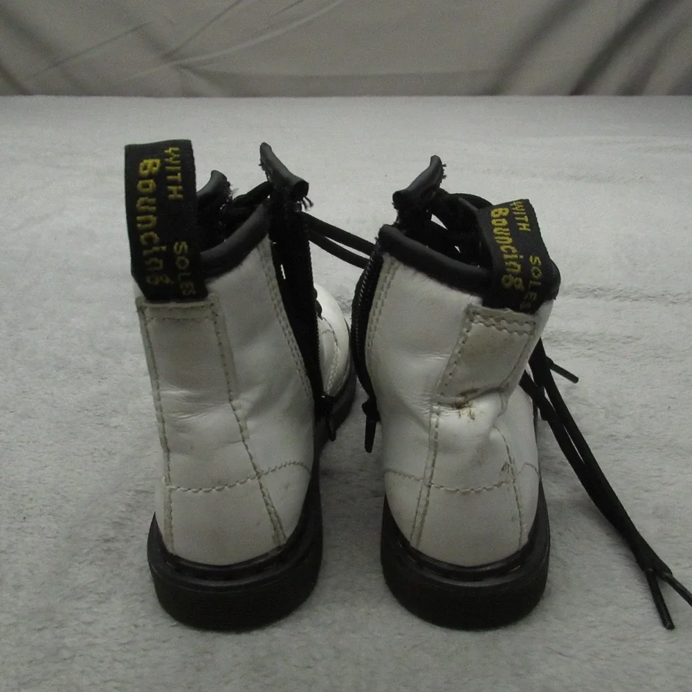 Dr. Martens few blemishes