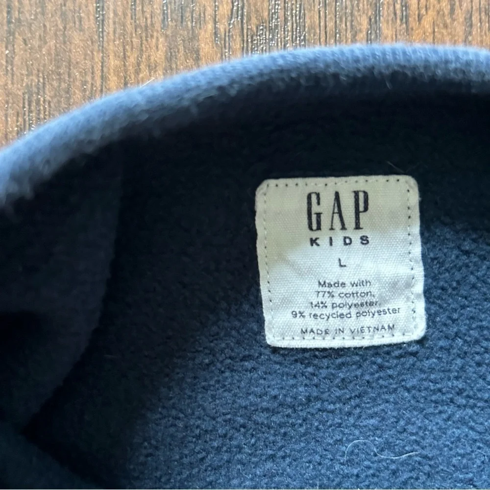 GAP boys sweater