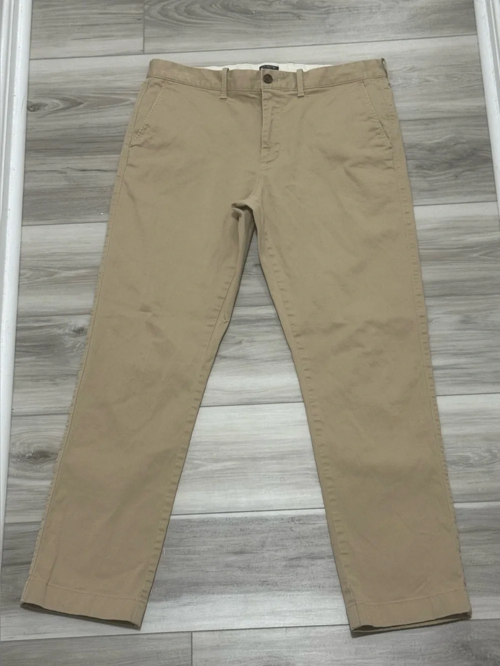 J. Crew Men's Tan Chino Pants - Straight Leg