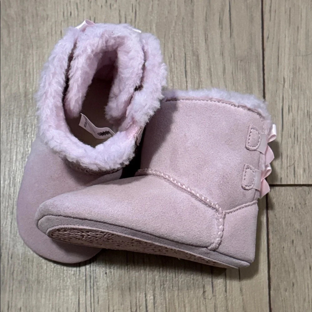 UGG kids bailey
