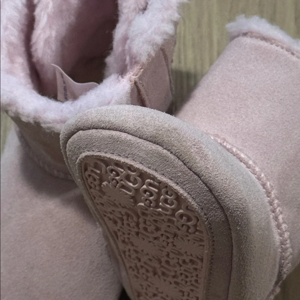 UGG once only
