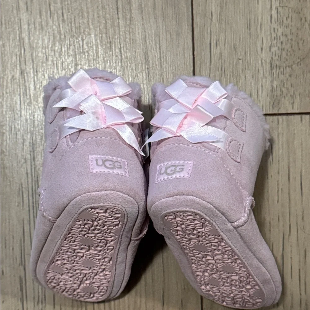 UGG no box