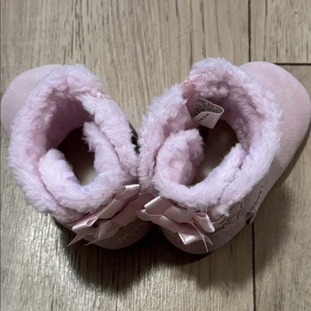 UGG box bailey 04