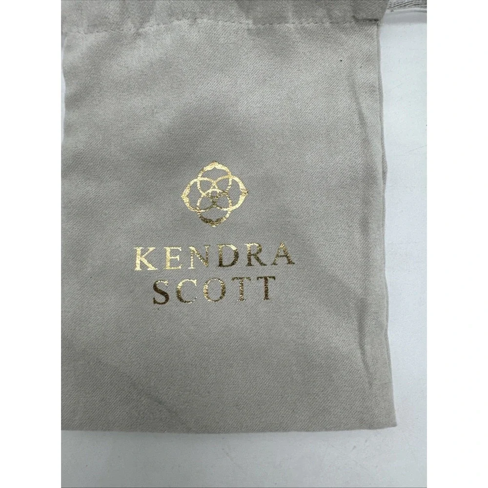 Kendra Scott comes from