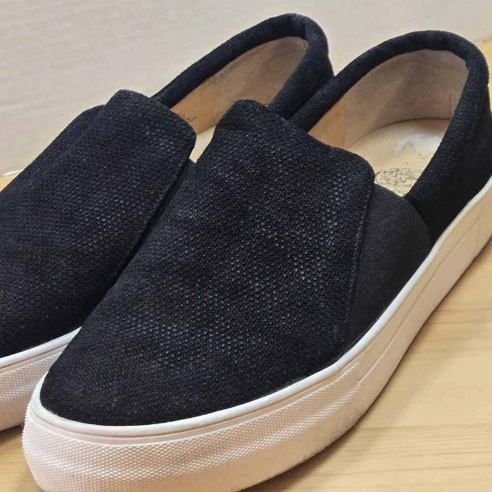 Vince Camuto Korli Black Suede Slip On Platform Sneakers Women's Size 9.5 M