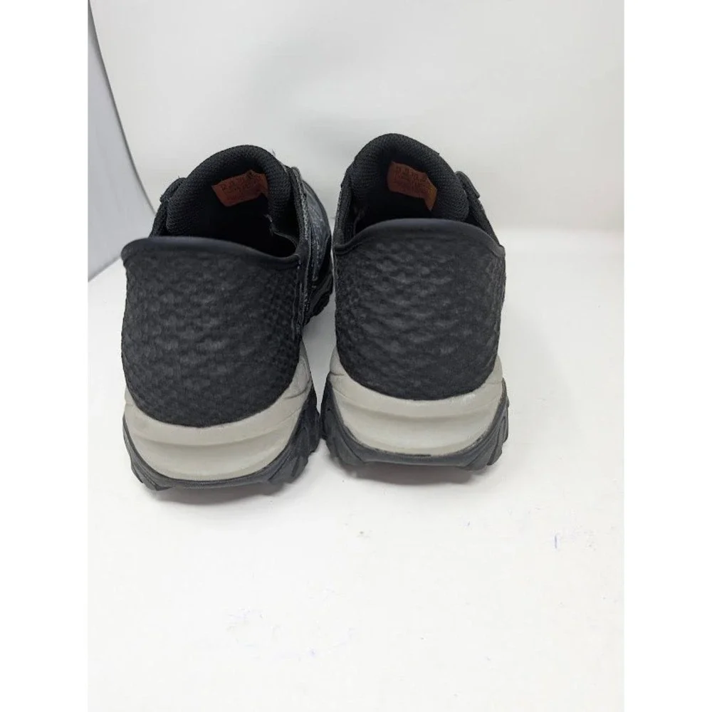 Skechers hands free