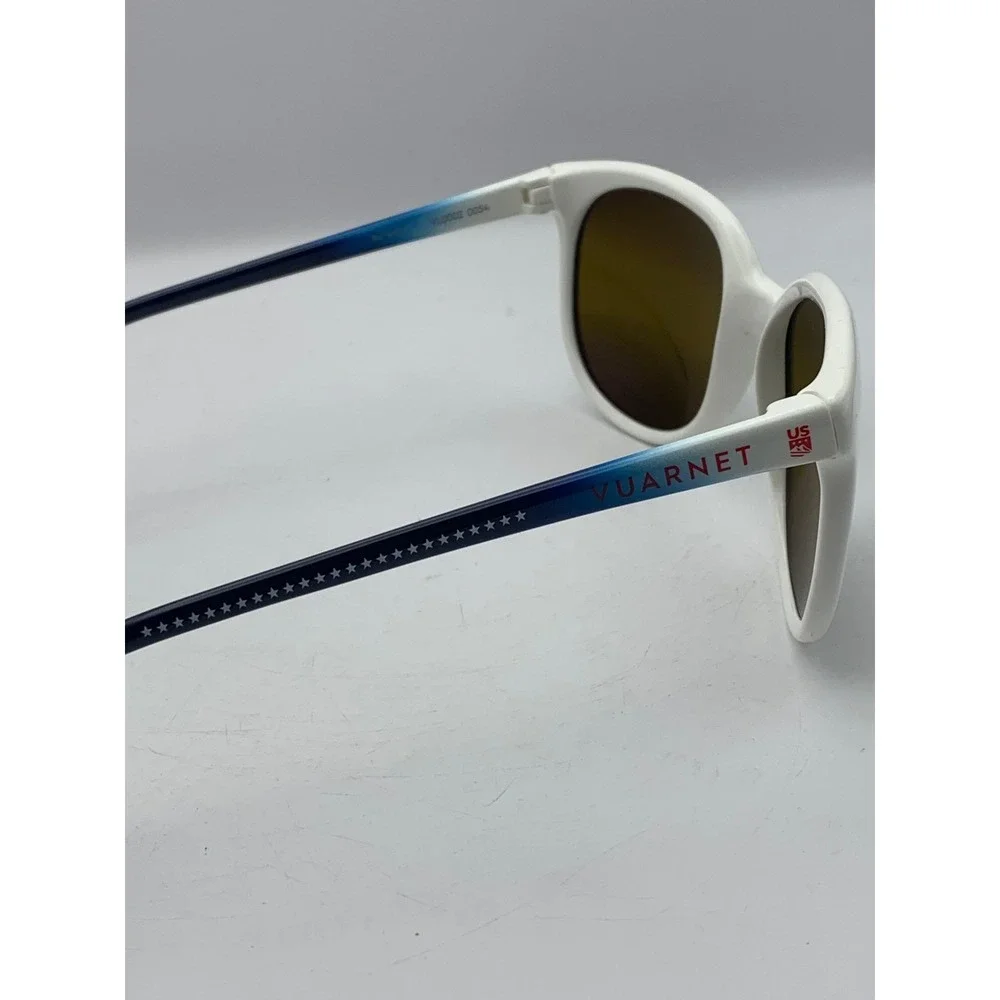 The Unbranded Brand authentic modern