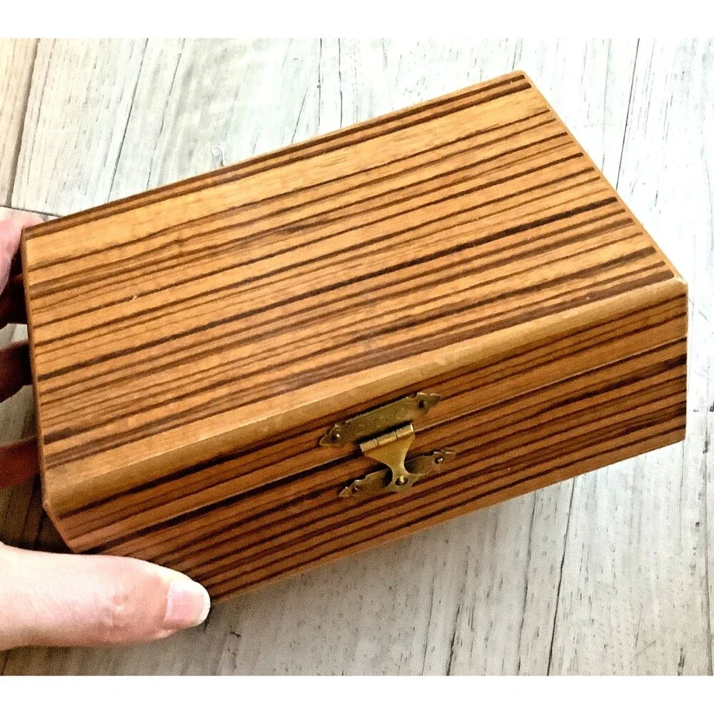 Unbranded vintage exotic