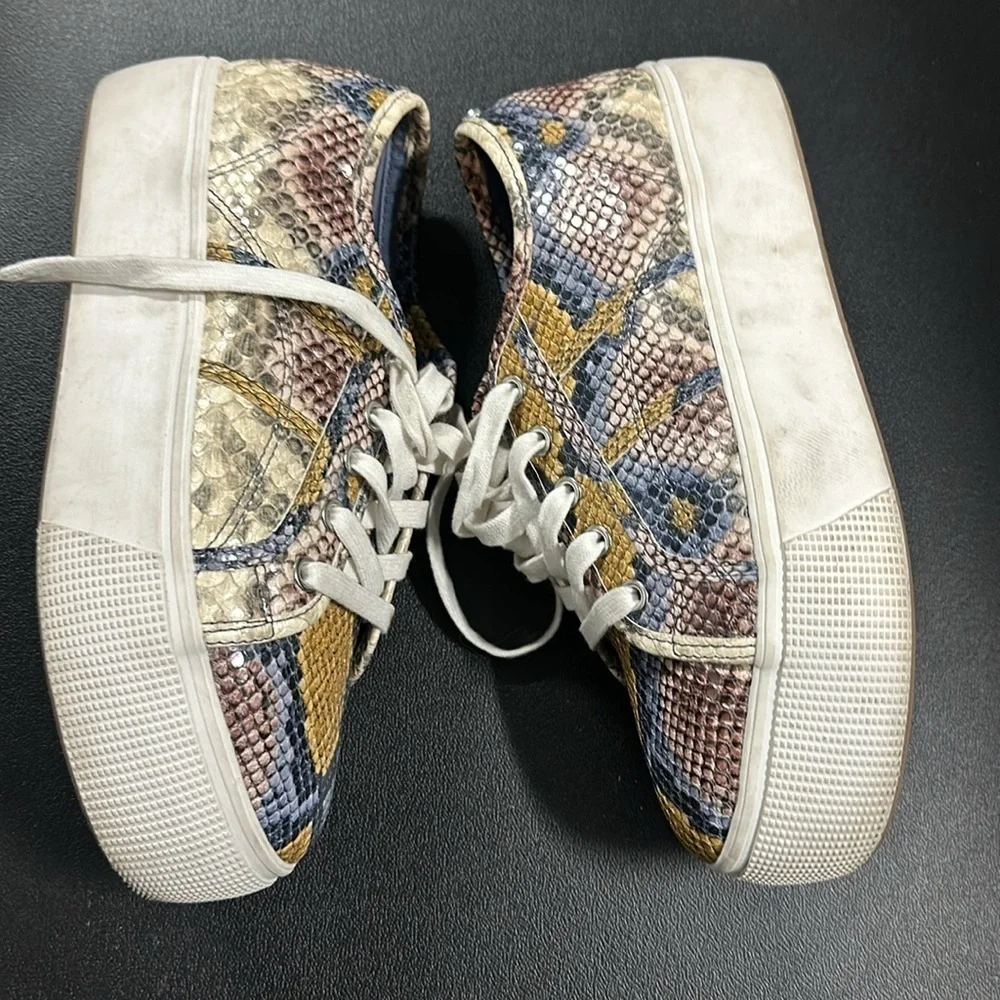 Steve Madden stylish platform