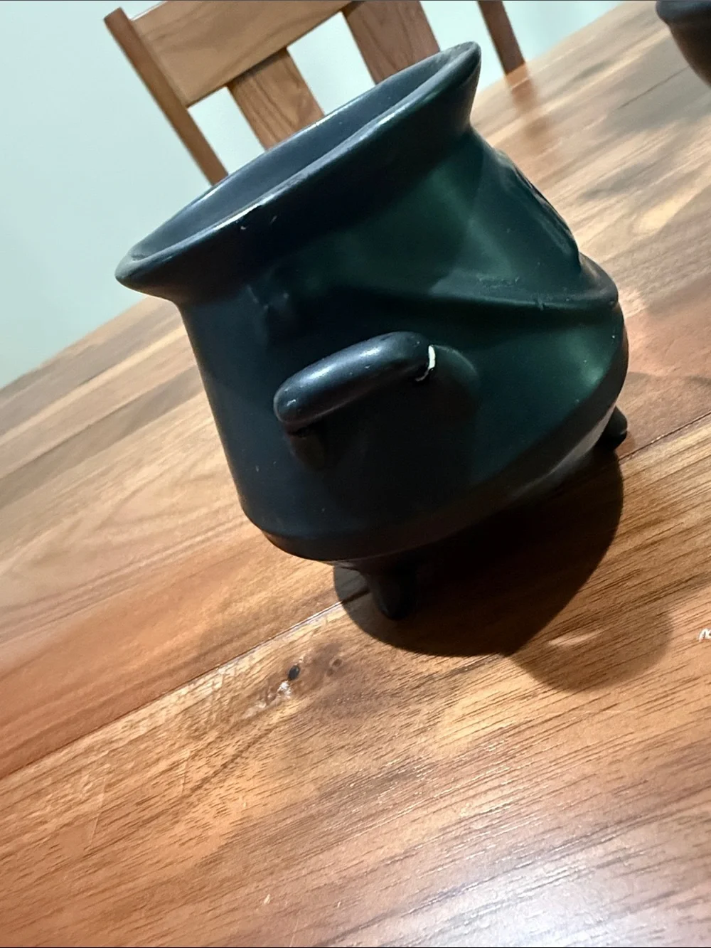 Harry Potter Teapot with 2 Hogwarts Cauldron Mugs