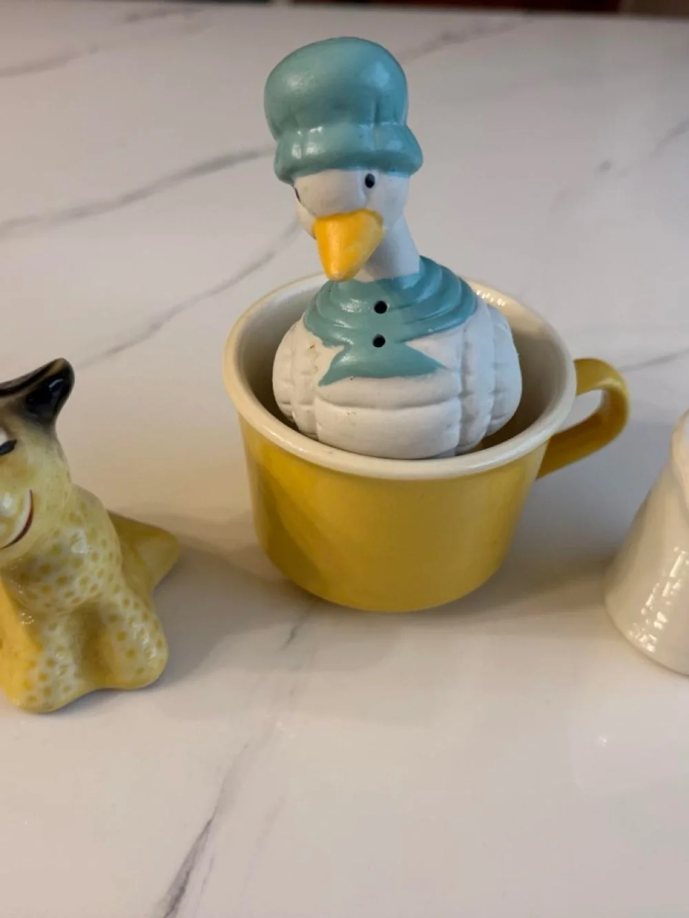 Vintage Ceramic Duck in Yellow Mug Salt Shaker 4 pieces