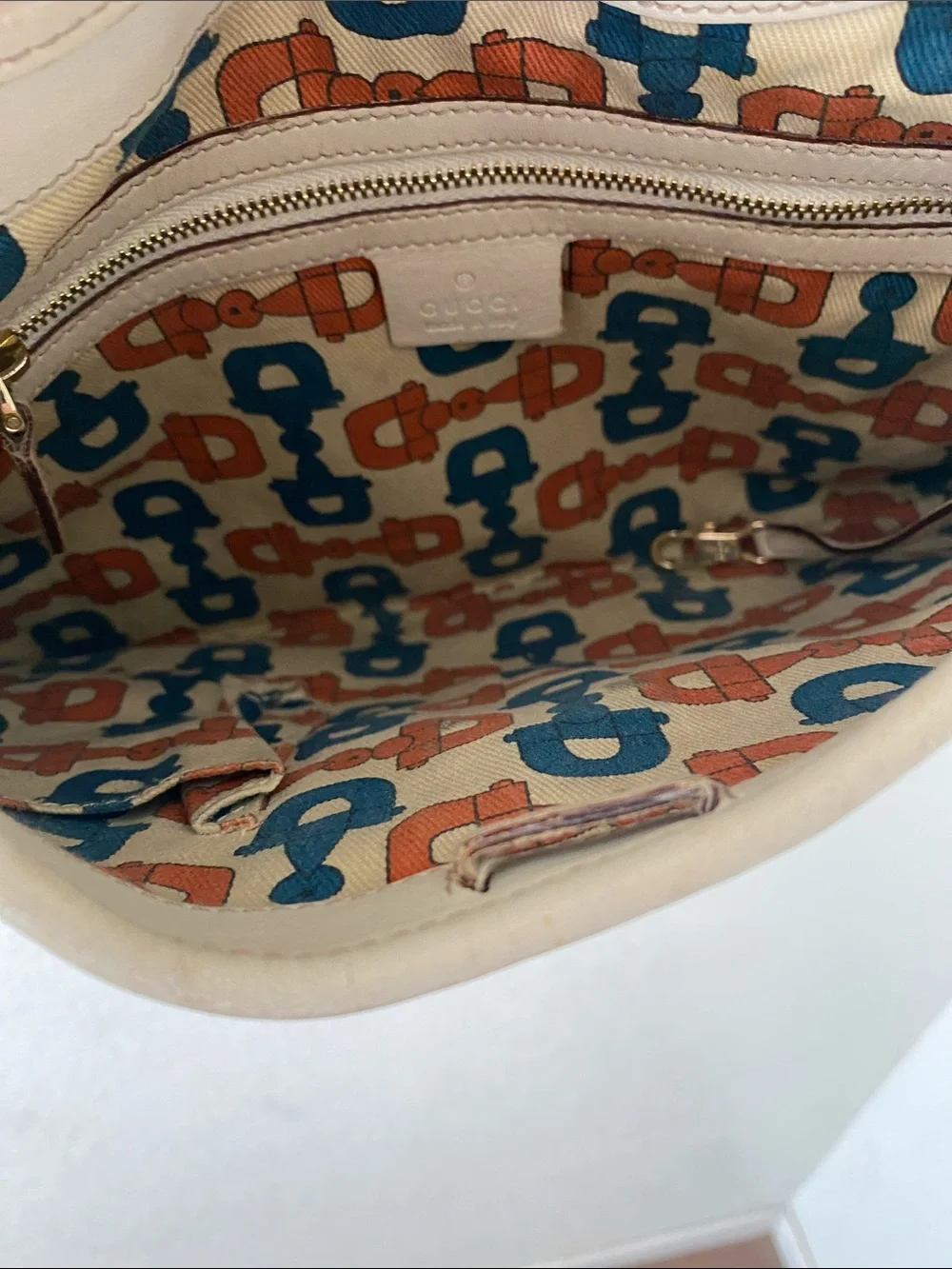 Gucci elegant hobo