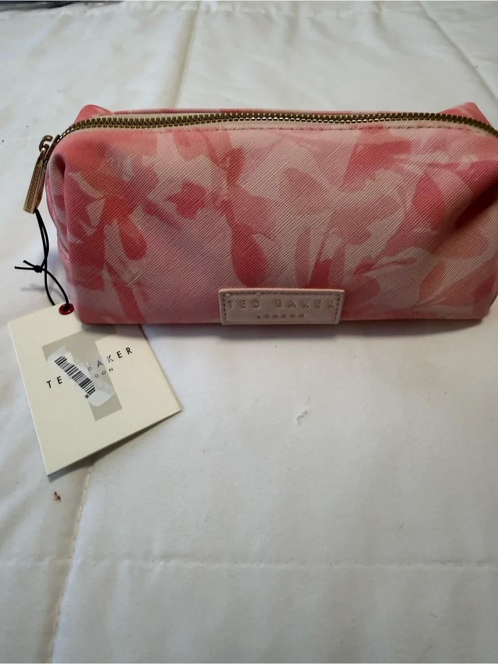 Ted Baker pouch easy pull