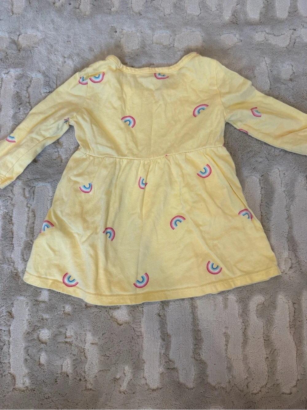 GAP soft yellow