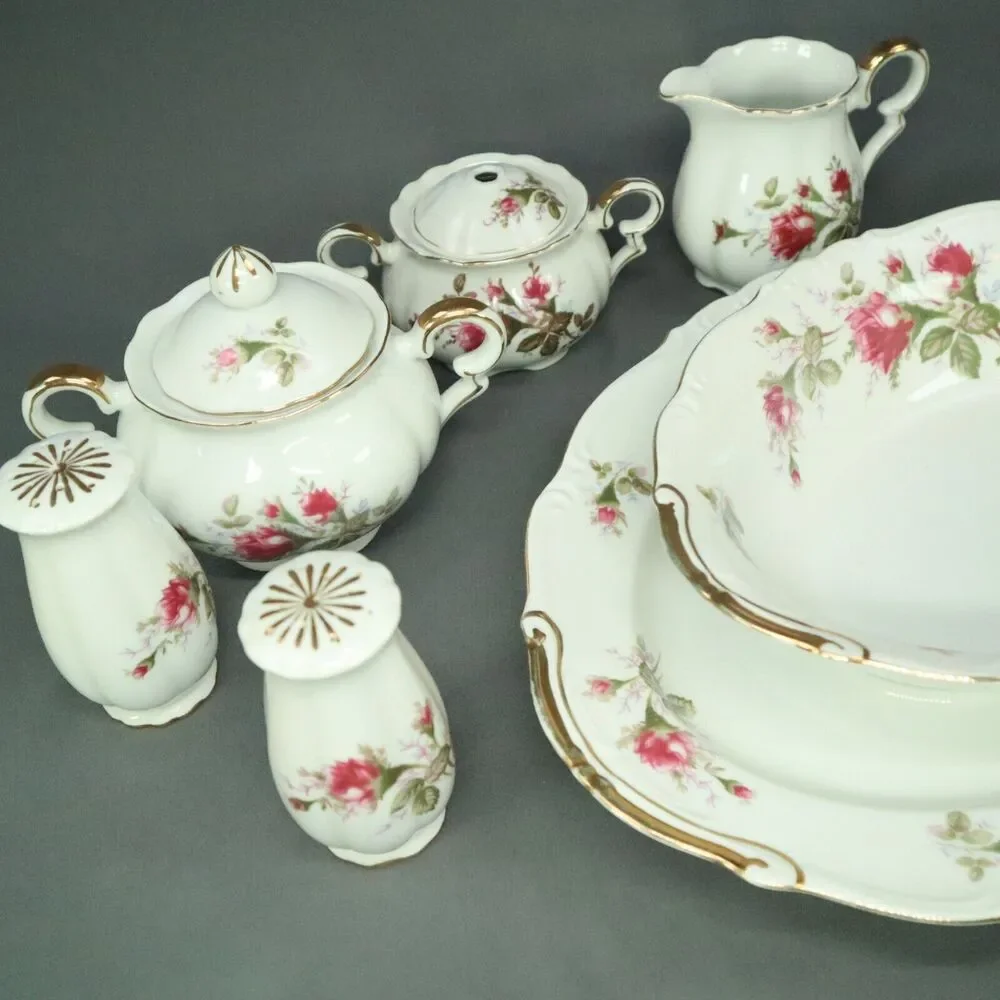 Ucagco china set