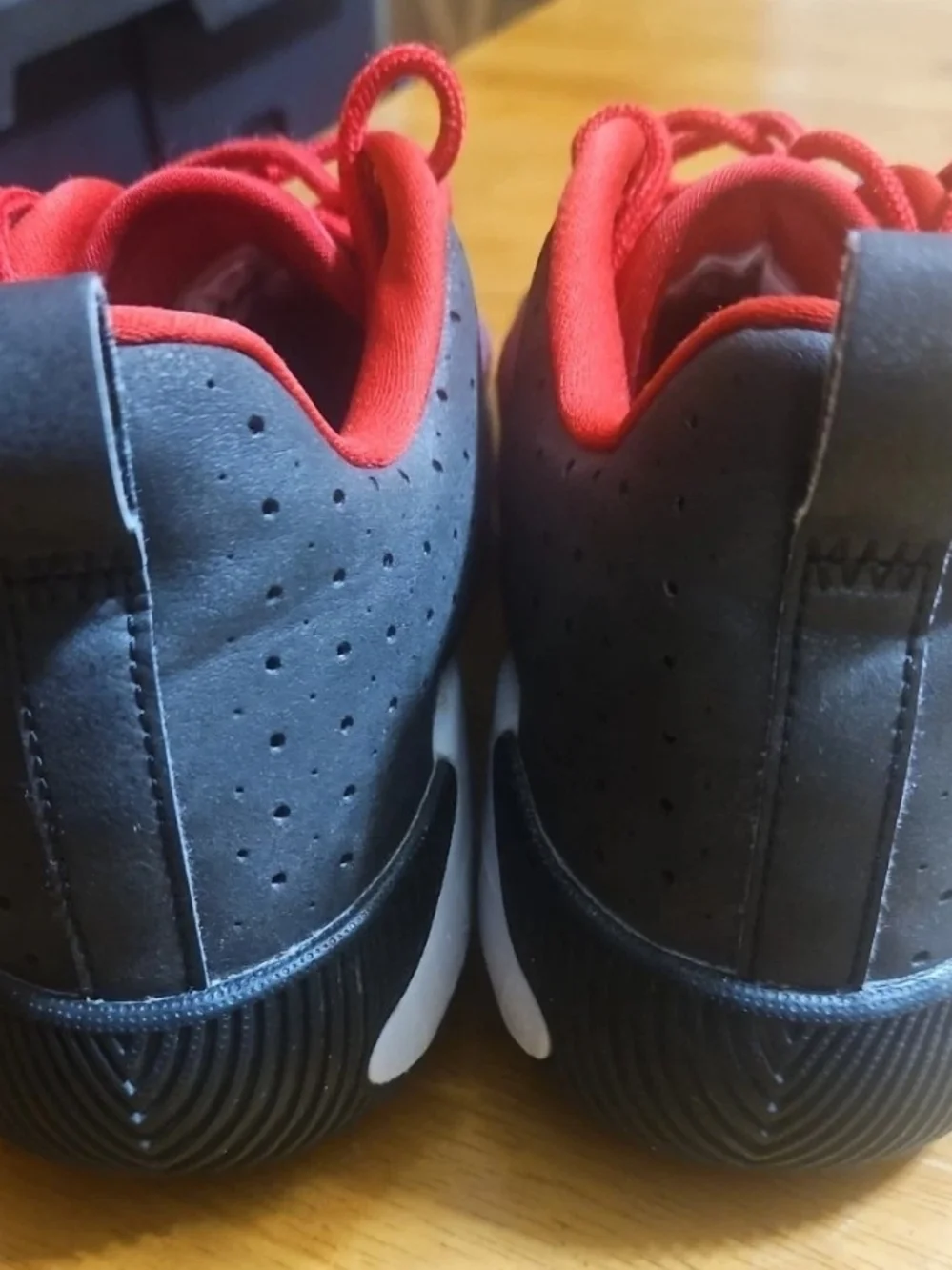 Jordan sleek sneaker