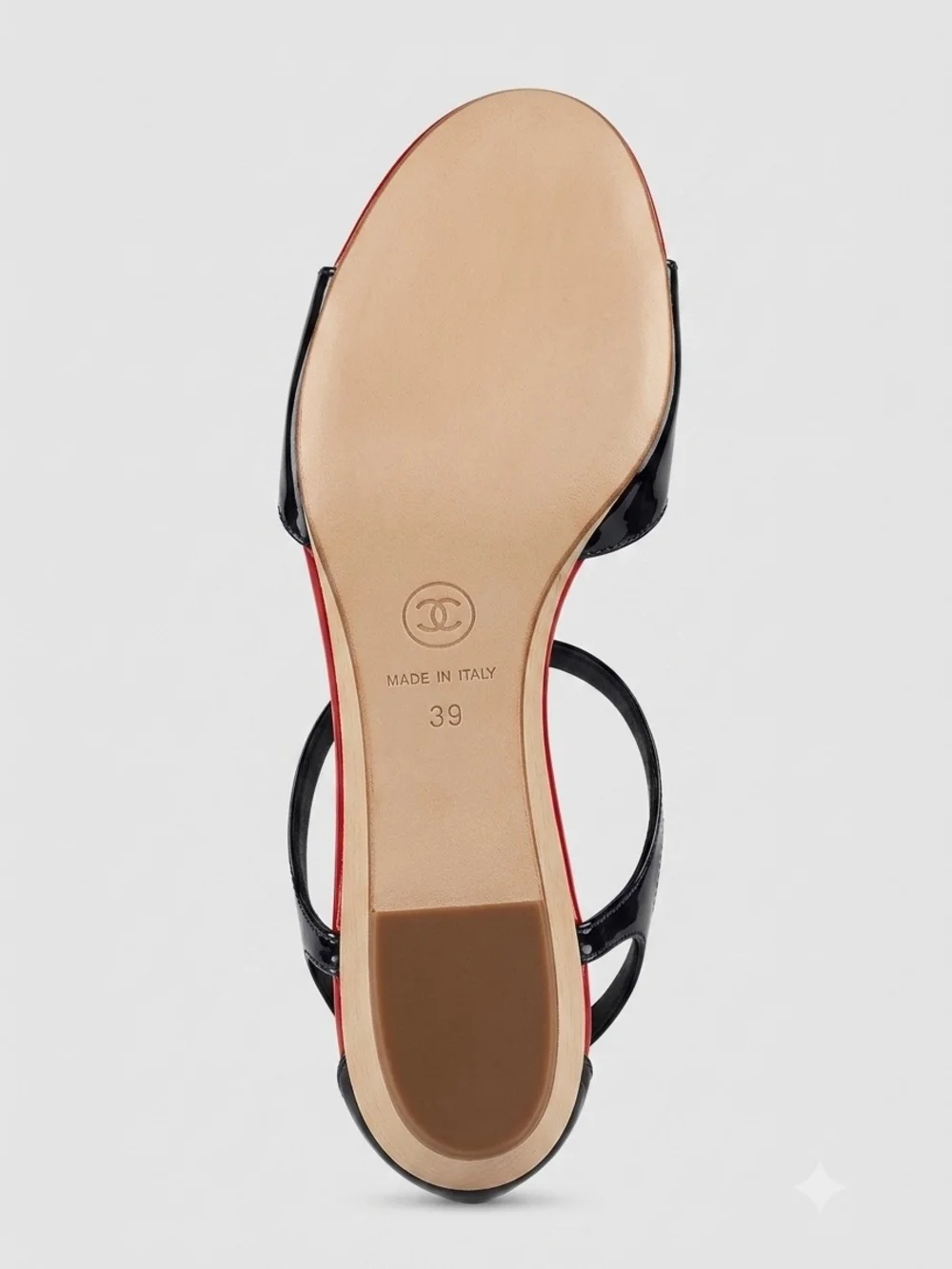 CHANEL elegant women