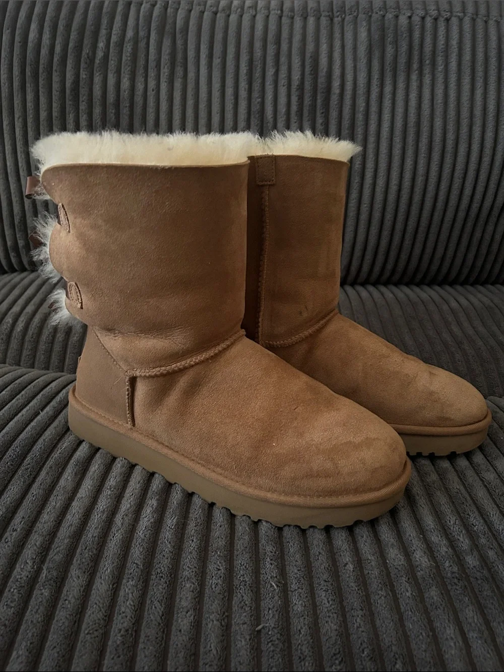 UGG Bailey Bow ll Chestnut Suede Shearling Bow-Back Boots