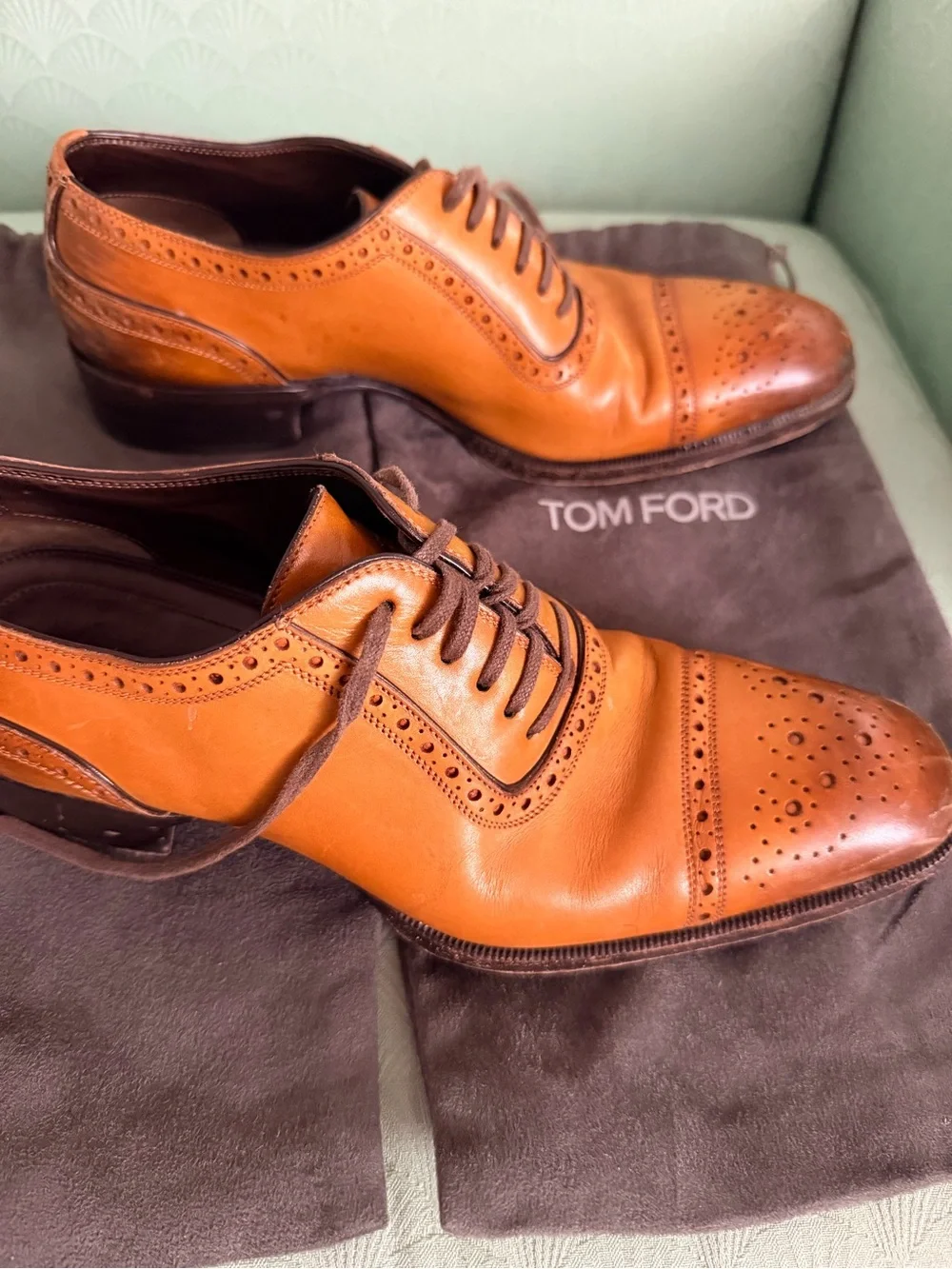 TOM FORD Men's Tan Leather lace up Brogue Oxfords