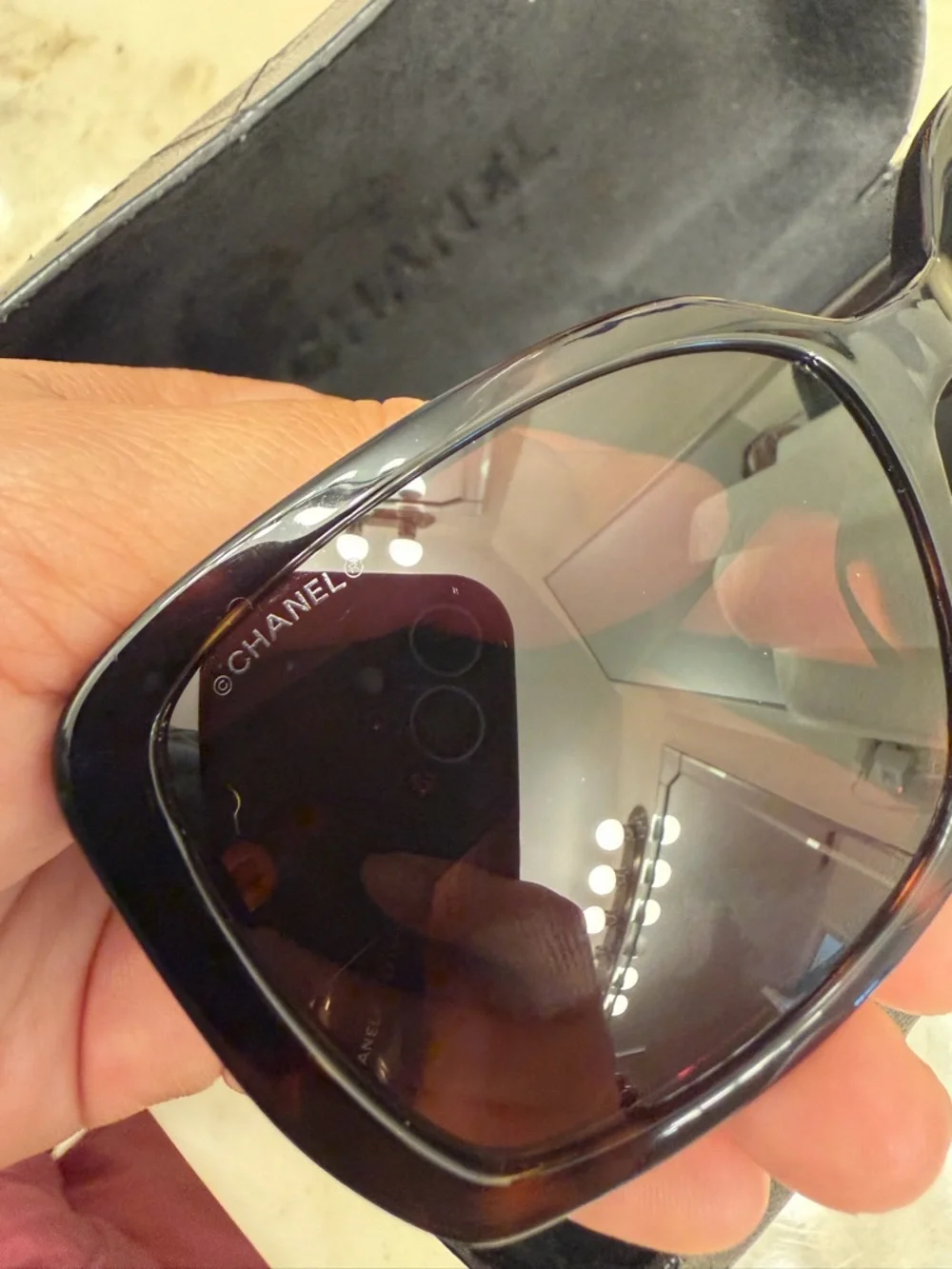 CHANEL lens description