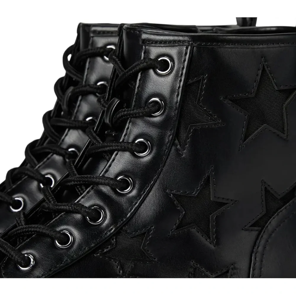 Steve Madden embellishments black boots