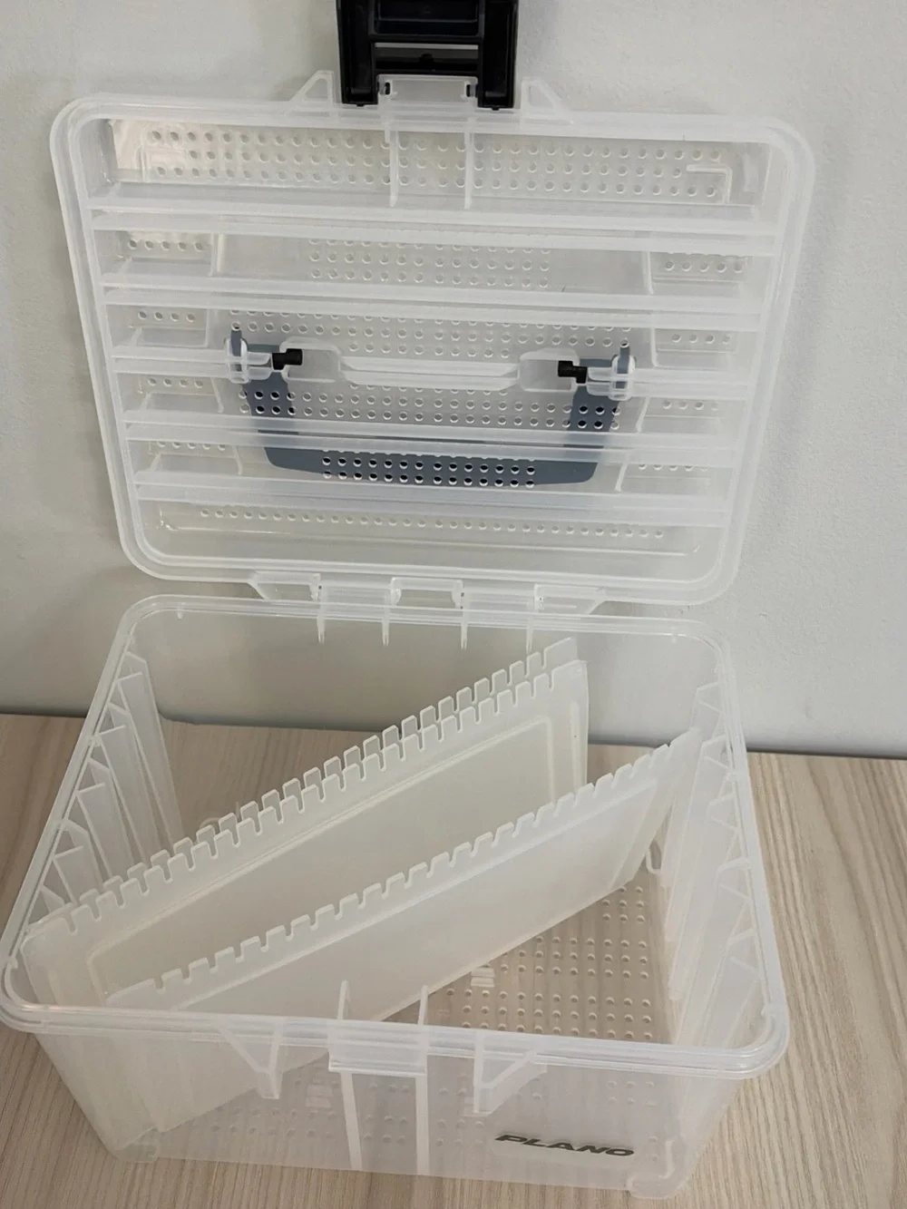 Plano clear storage
