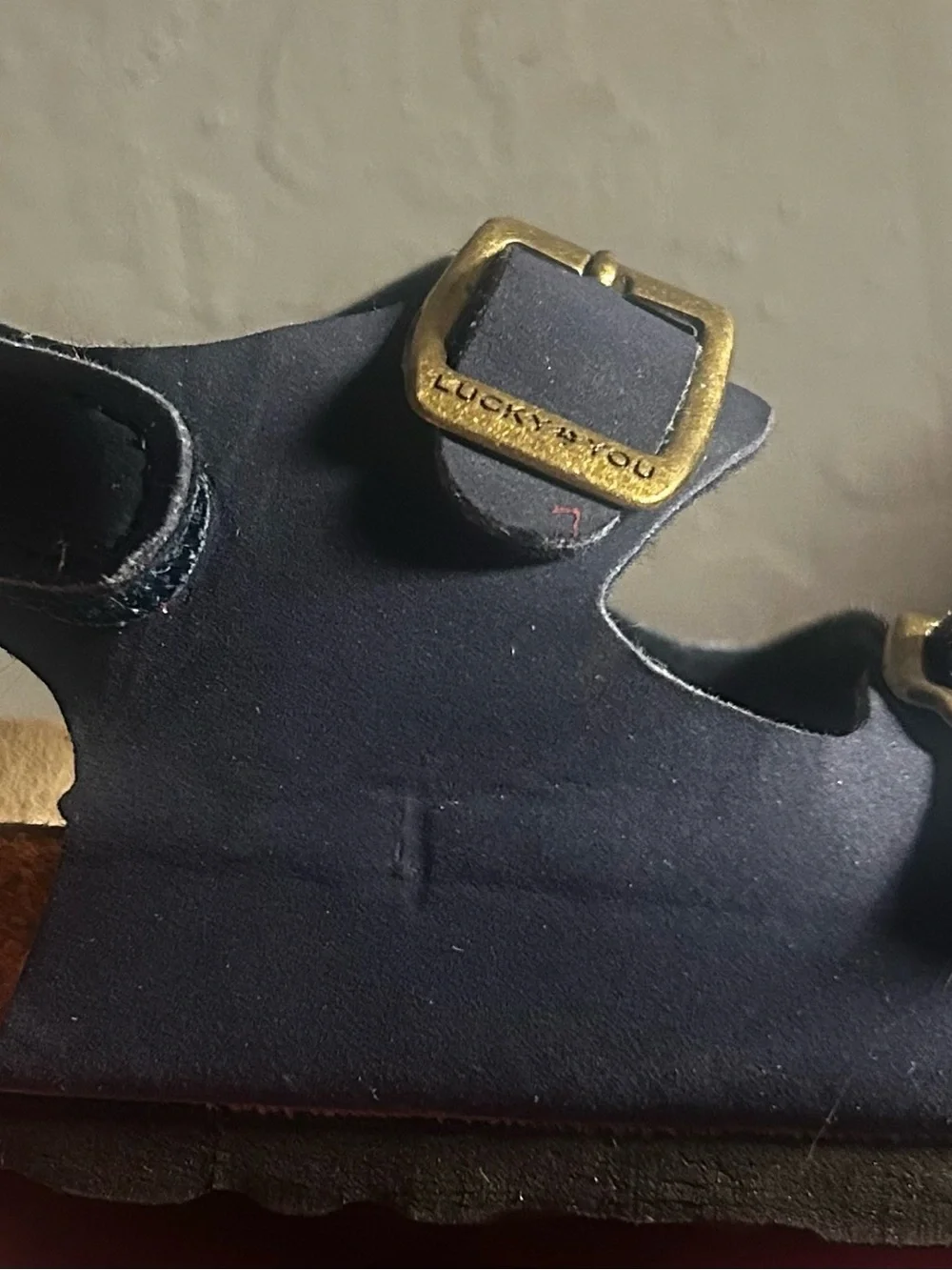 Lucky Brand key features