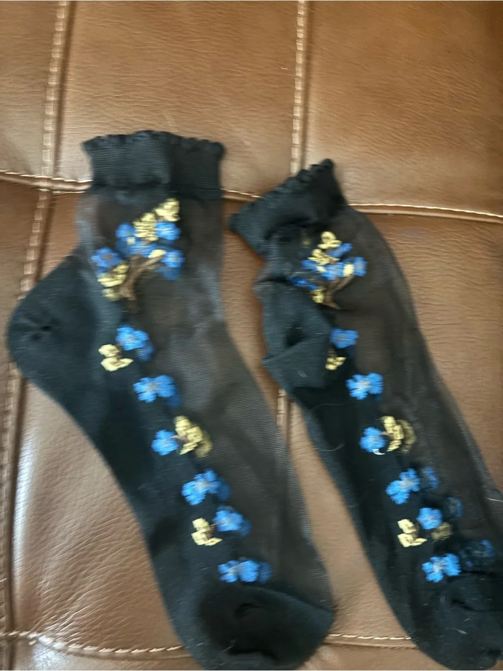 N/A three pairs