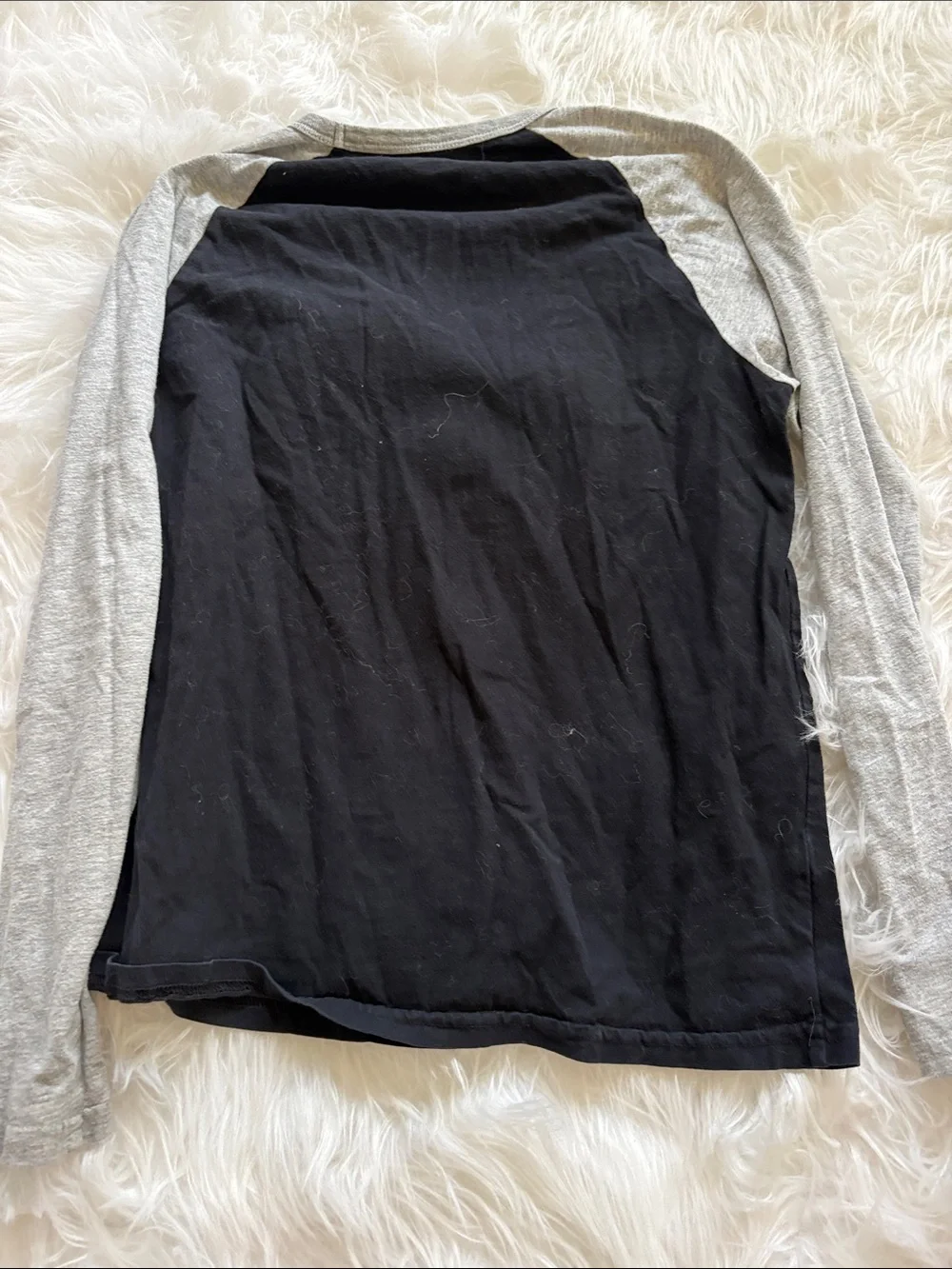 The Childrens Place classic raglan