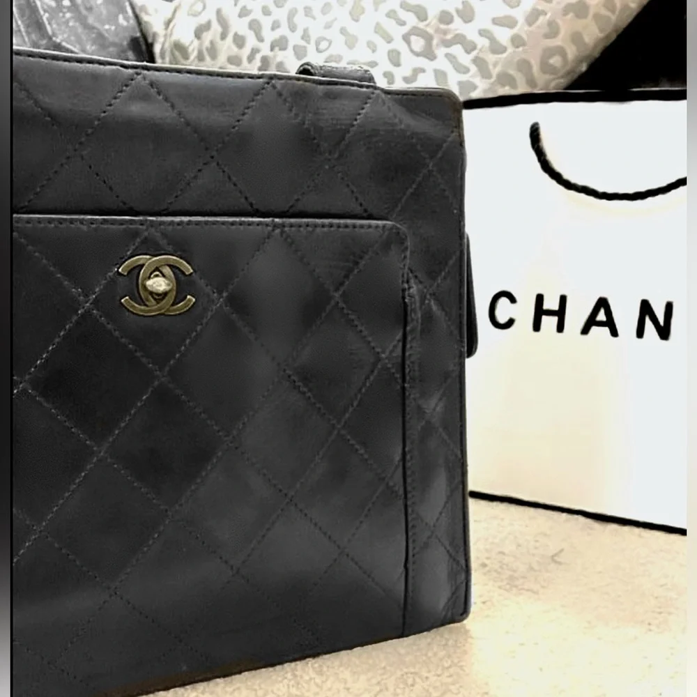 CHANEL authentic vintage