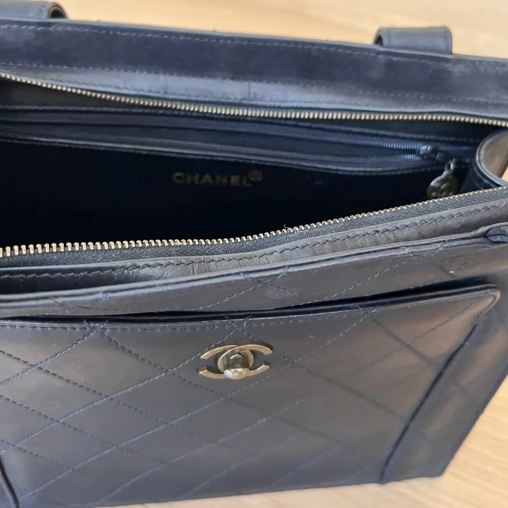 CHANEL authentic vintage