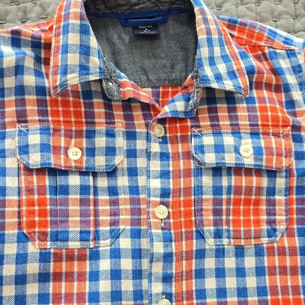 GAP stylish plaid