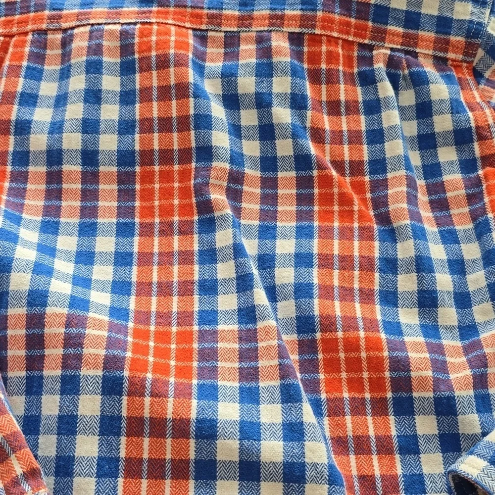 GAP stylish plaid