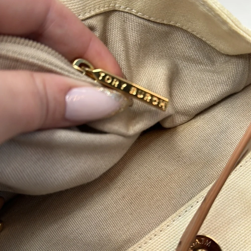Tory Burch tory burch